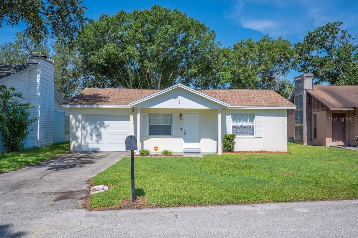 1049 Waterview Point, Lakeland, FL 33801