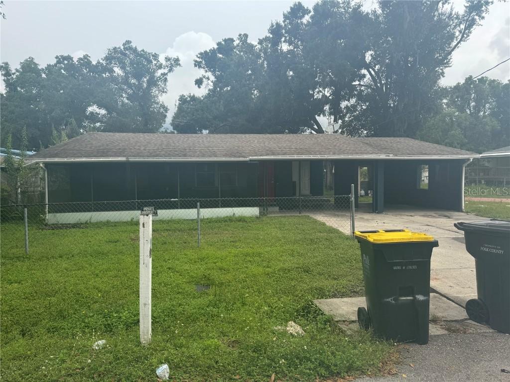 1835 Dorothy St., Lakeland, FL 33815