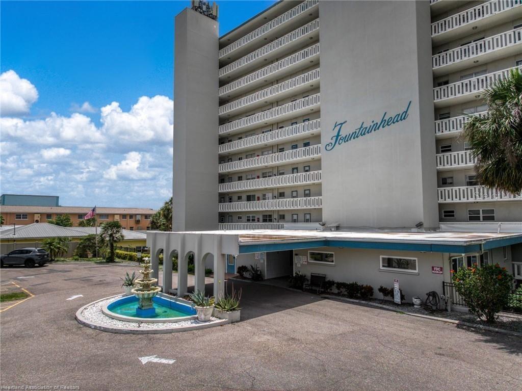 2131 Lakeview Dr. #400, Sebring, FL 33870