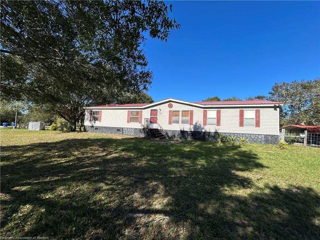 1932 E Holiday Dr., Lorida, FL 33857
