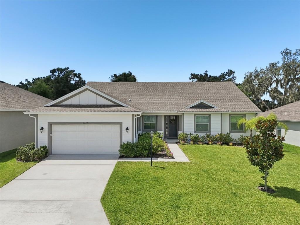 1047 Woodland Oaks Dr., Lakeland, FL 33813