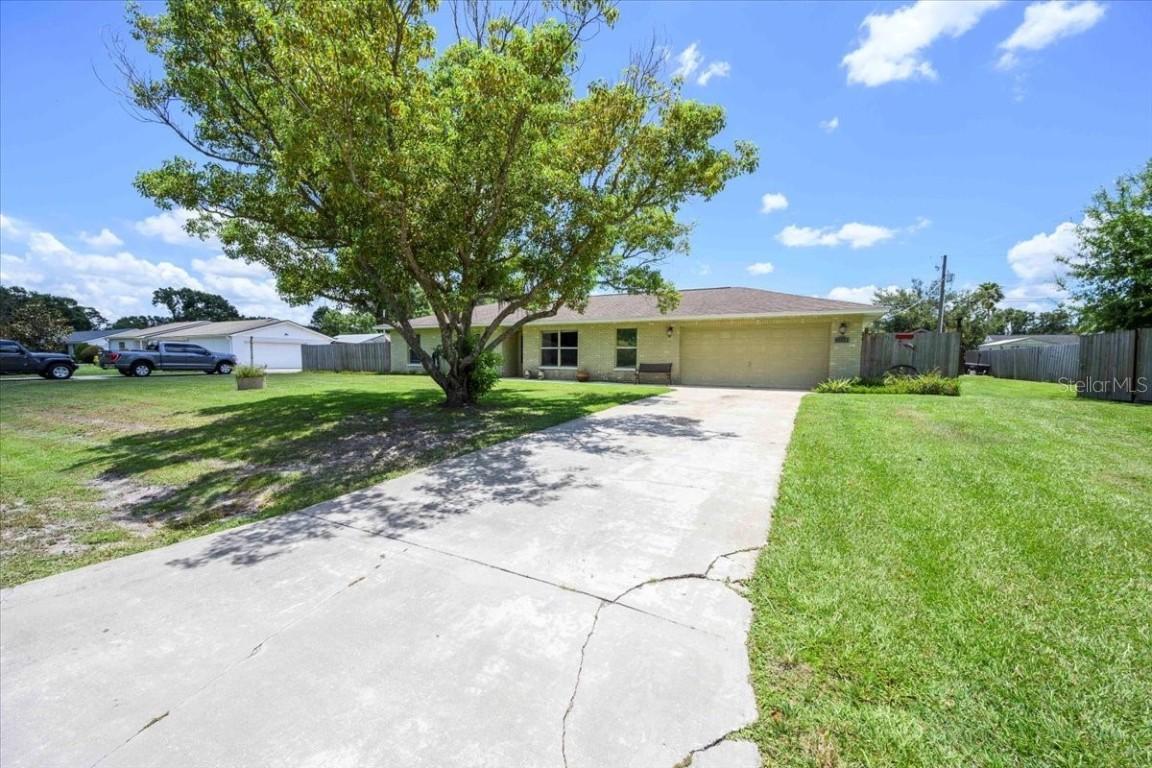 3140 Peacock Ln., Mulberry, FL 33860