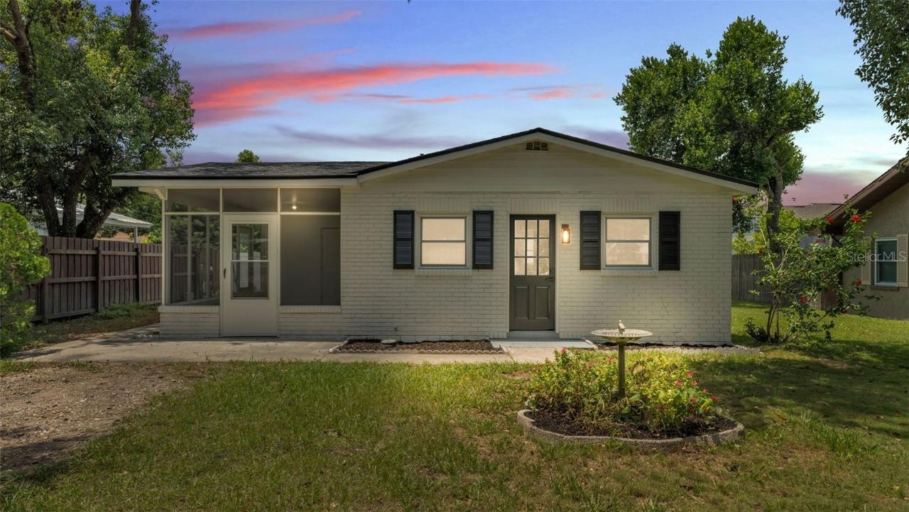 5835 8th St., Zephyrhills, FL 33542