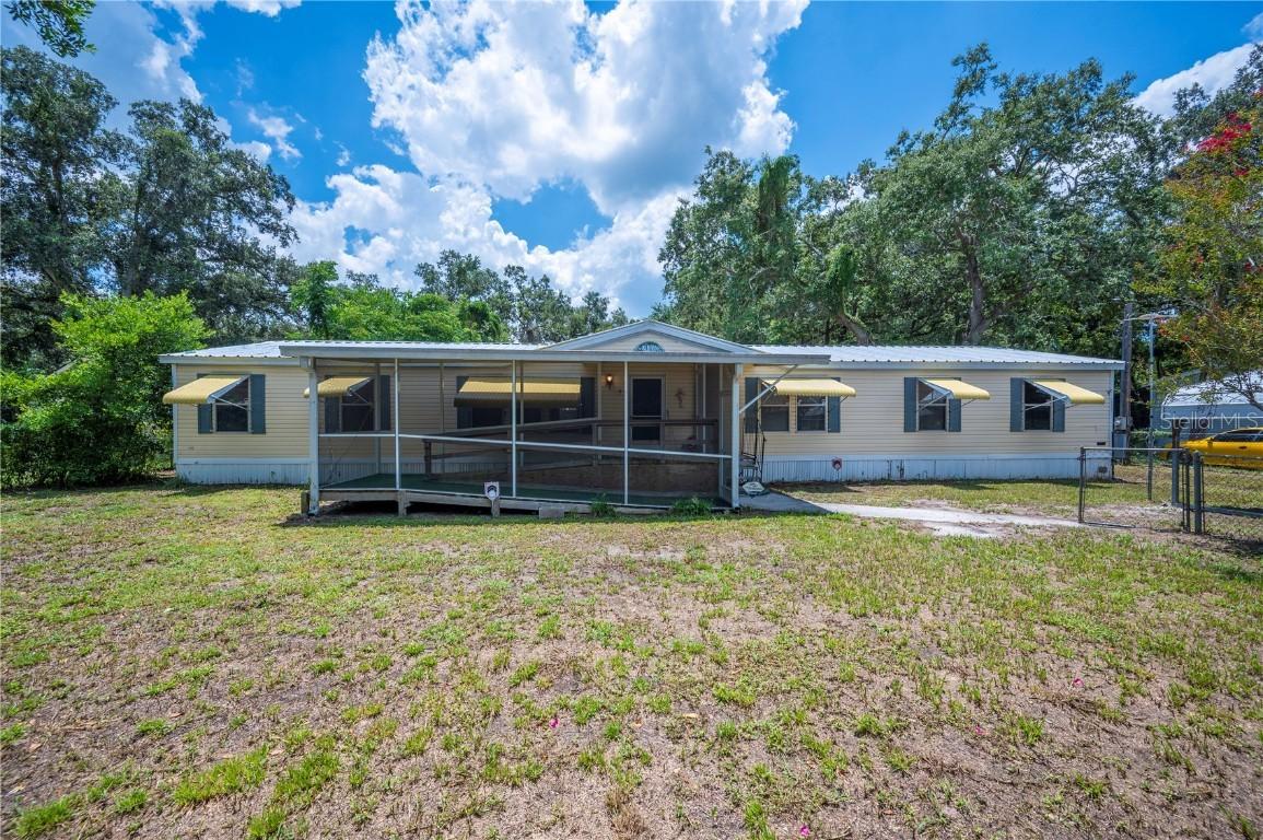 10031 E Fowler Ave., Thonotosassa, FL 33592