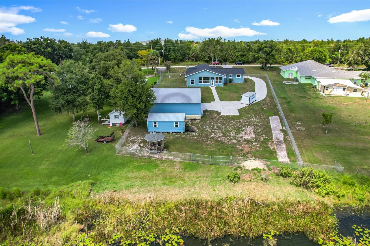 1200 Lucerne Loop, Winter Haven, FL 33881