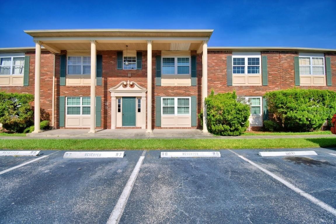 1920 E Edgewood Dr. #R8, Lakeland, FL 33803