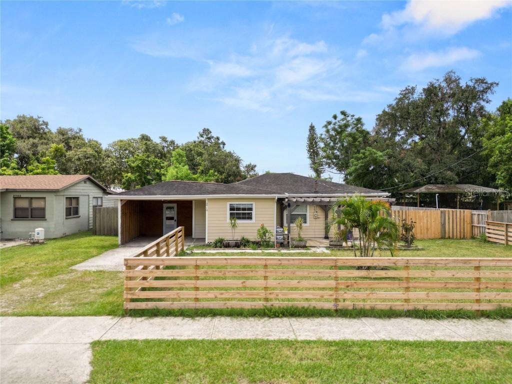 2719 Woodstock Ave., Eaton Park, FL 33840