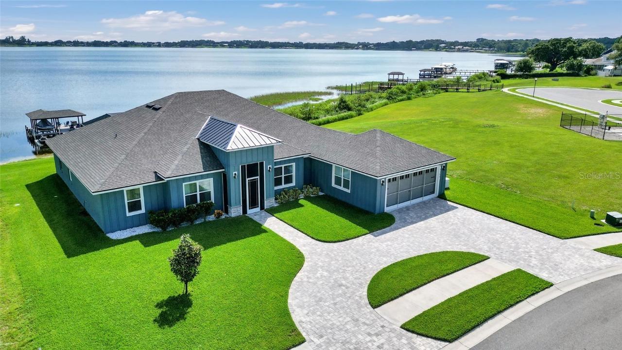 1153 Enclave Ct., Auburndale, FL 33823
