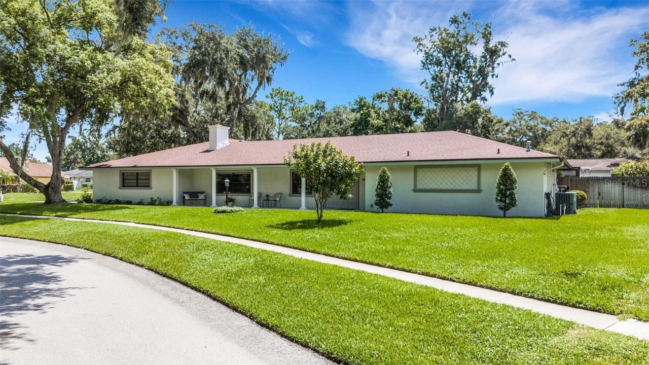 6318 Oak Sq., Lakeland, FL 33813