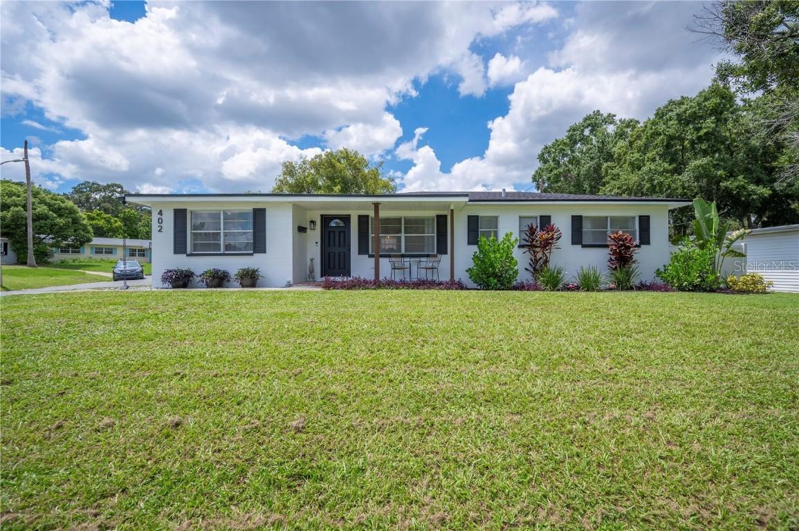 402 Flamingo Dr., Lakeland, FL 33803
