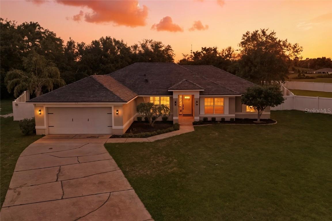 182 Amber Blvd., Auburndale, FL 33823