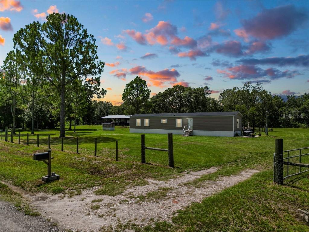 12406 Country Side Dr., Lakeland, FL 33809