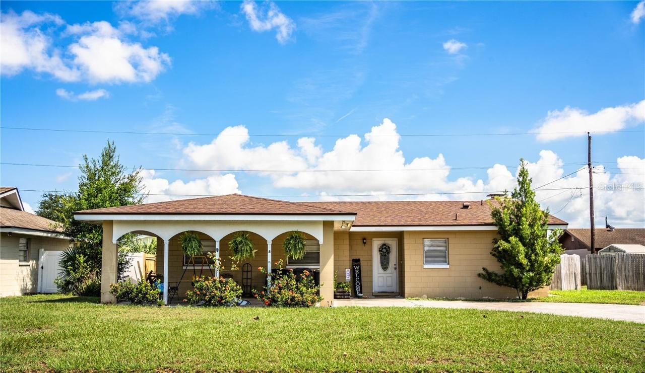 2007 Oliver Pl., Winter Haven, FL 33881