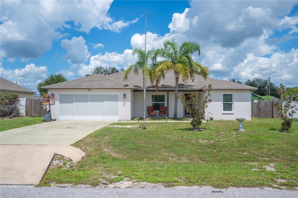 4912 Palm View Dr., Mulberry, FL 33860
