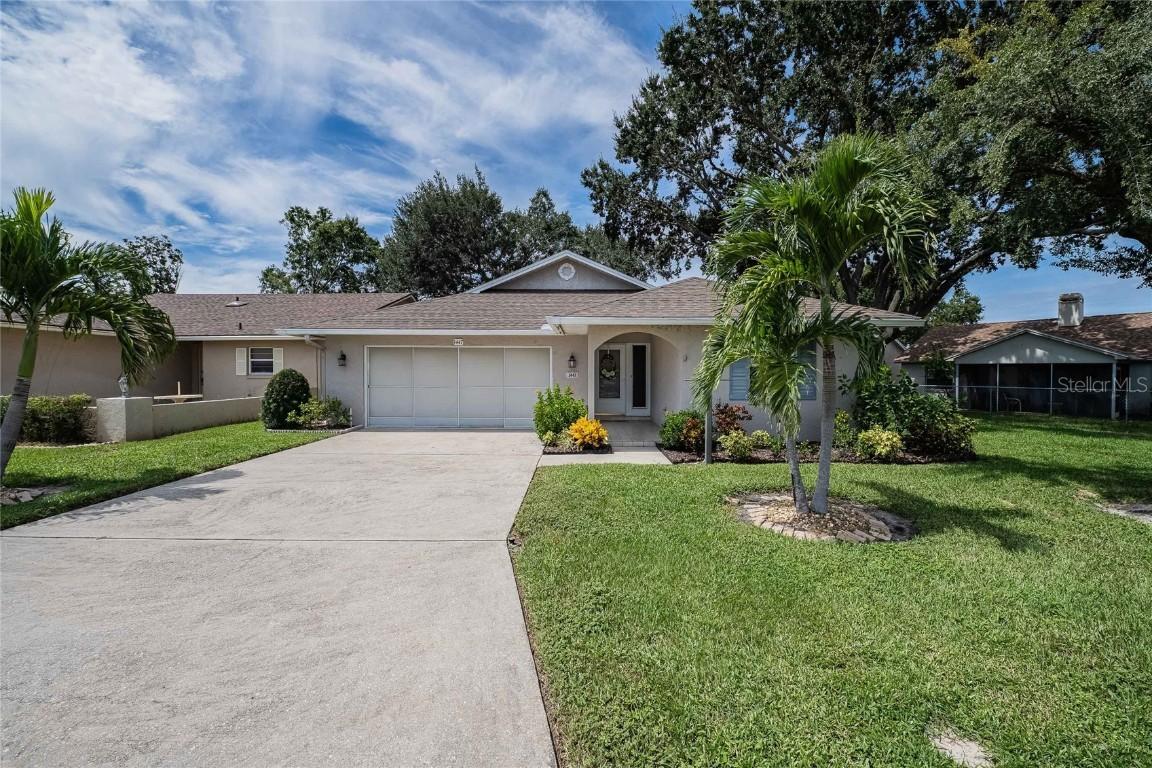 1447 Kingfish Ln, Winter Haven, FL 33884