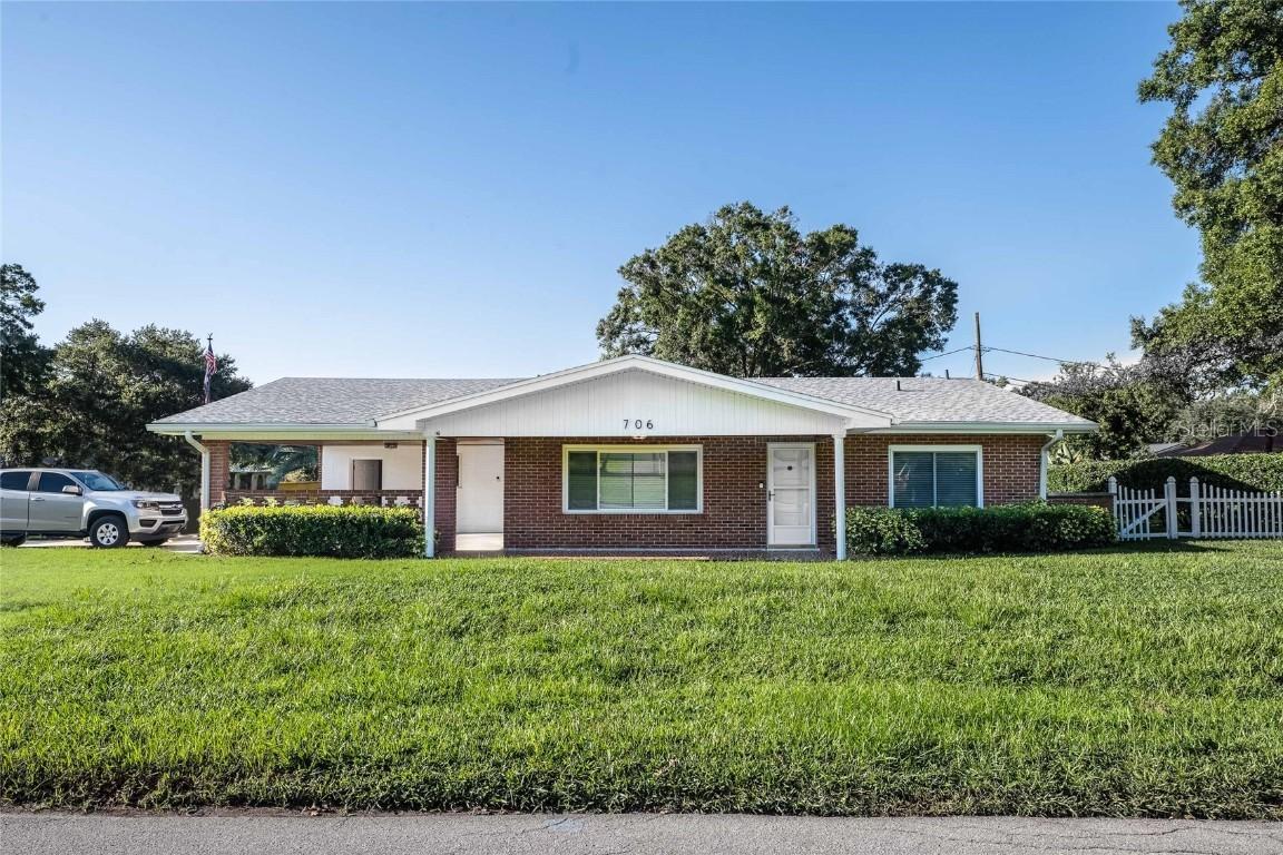 706 Patricia Pl, Lakeland, FL 33809
