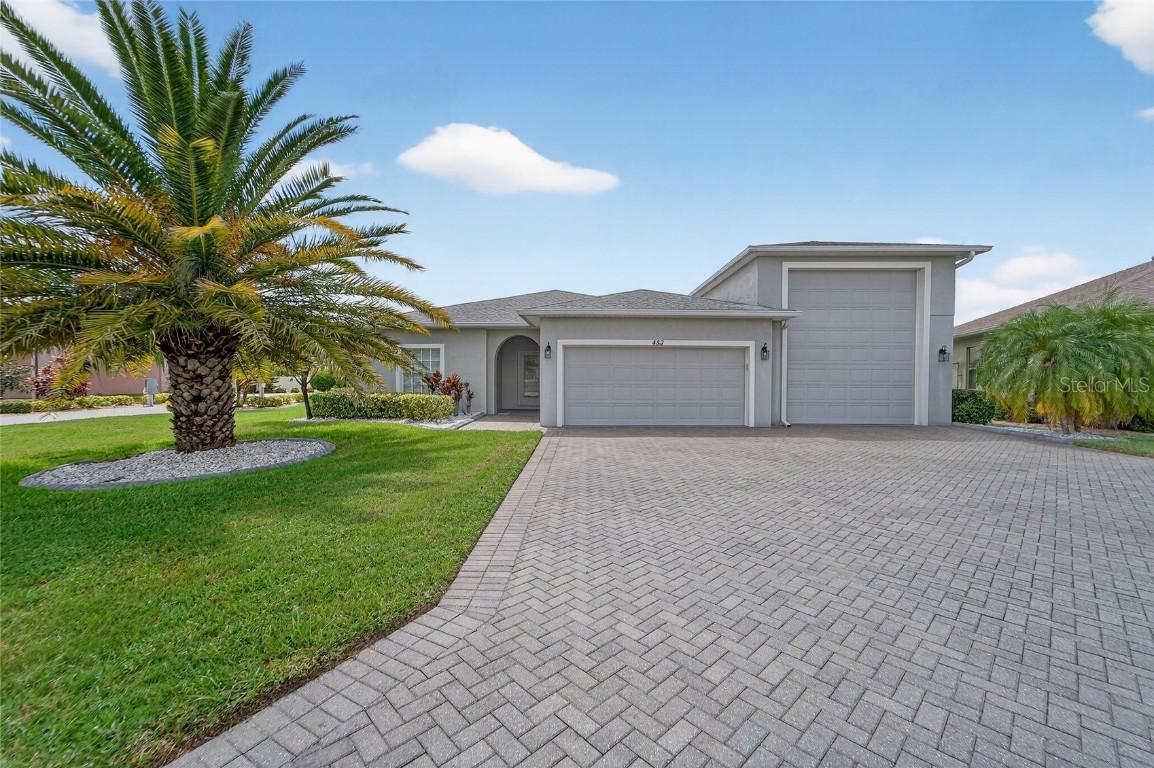 453 Nolane Ln., Polk City, FL 33868