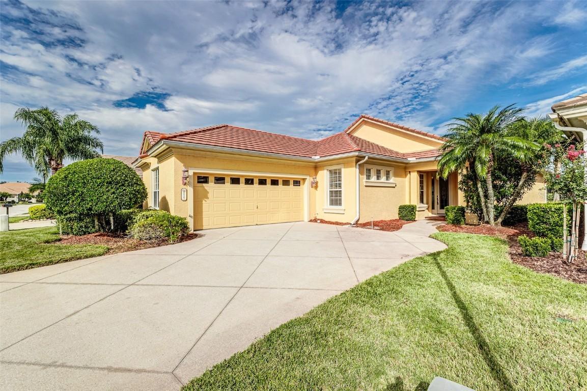 2564 Laurel Glen Dr., Lakeland, FL 33803