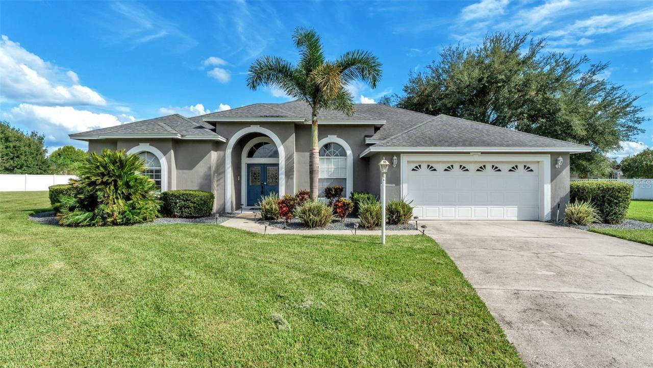 349 Ruby Lake Loop, Winter Haven, FL 33884