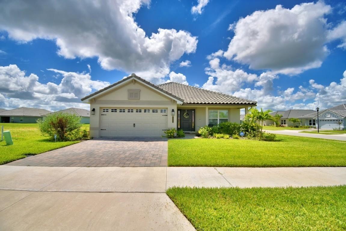 4669 Grandview Glen Dr., Auburndale, FL 33823