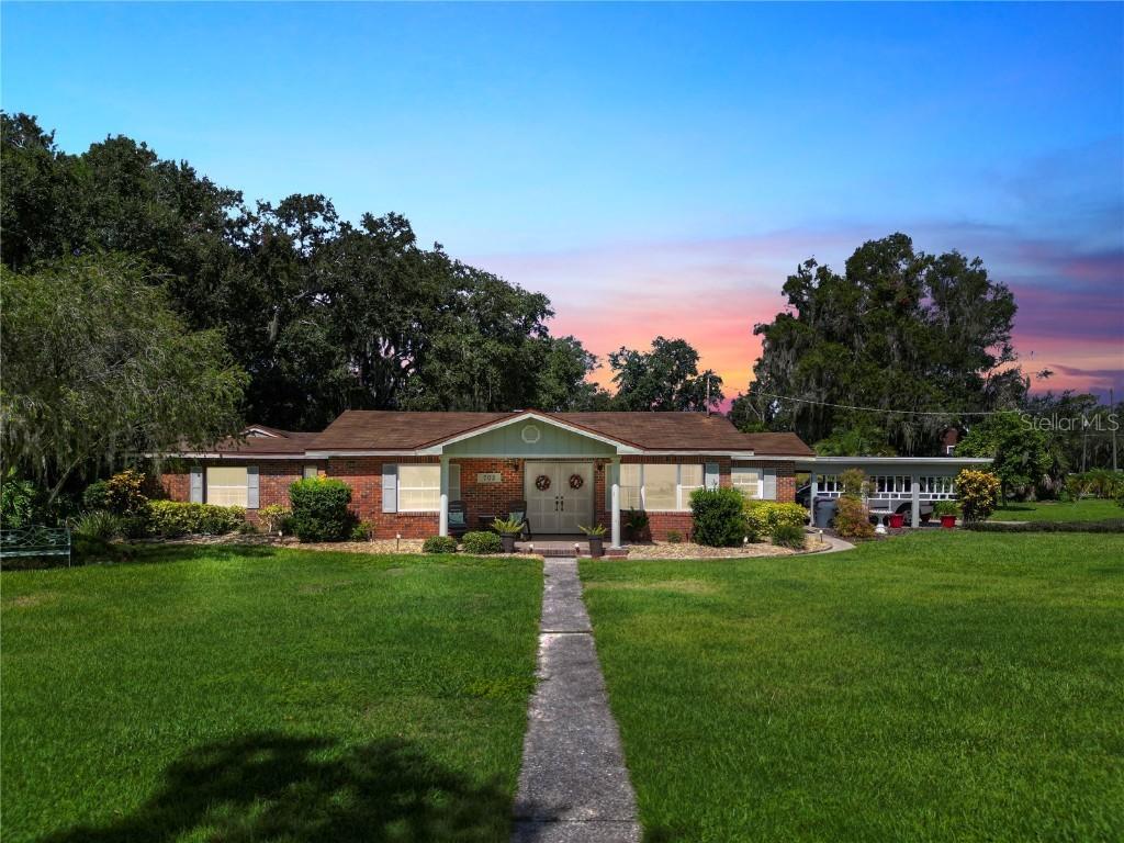 702 Lake Lena Blvd., Auburndale, FL 33823