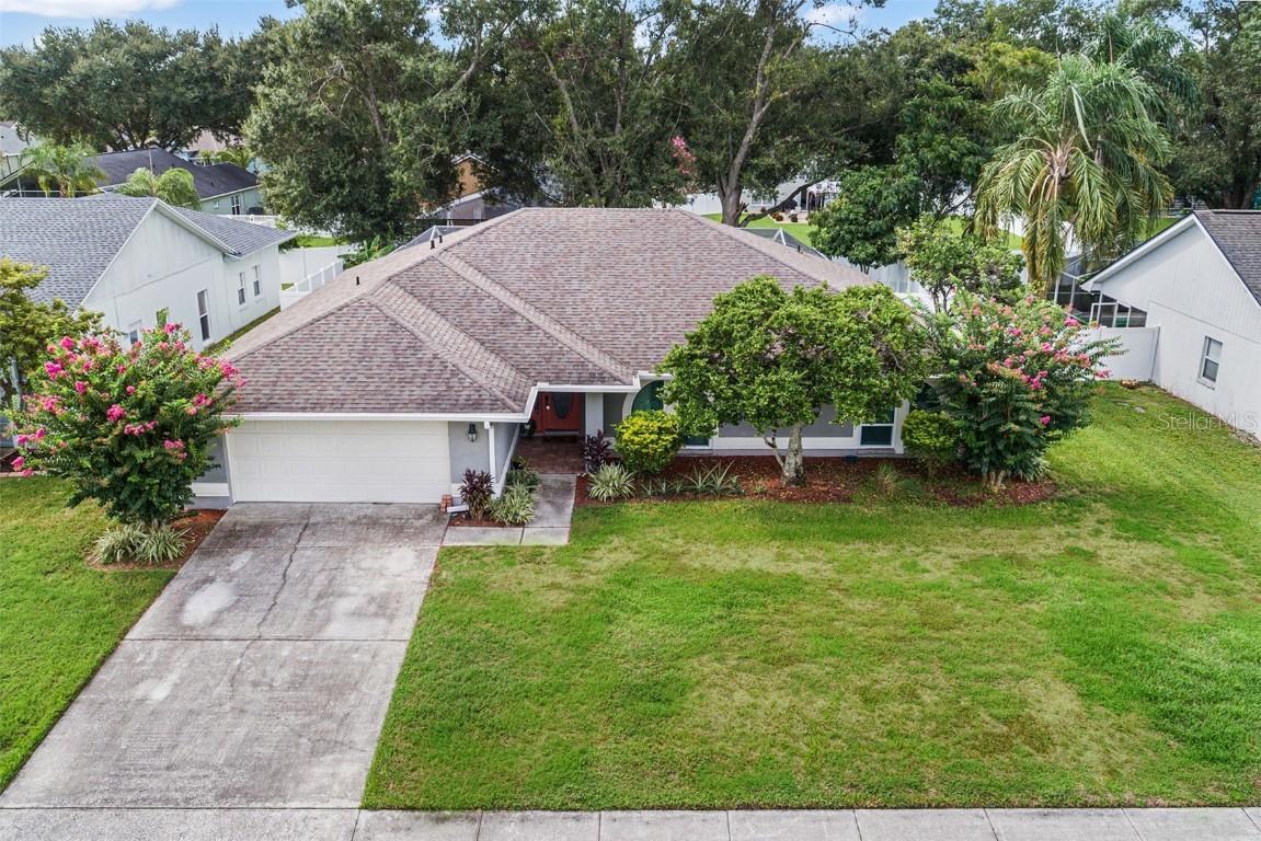 707 Powder Horn Row, Lakeland, FL 33809