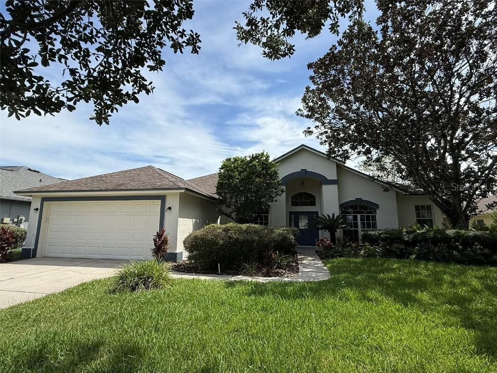 3522 Autumn Glen Dr., Valrico, FL 33596