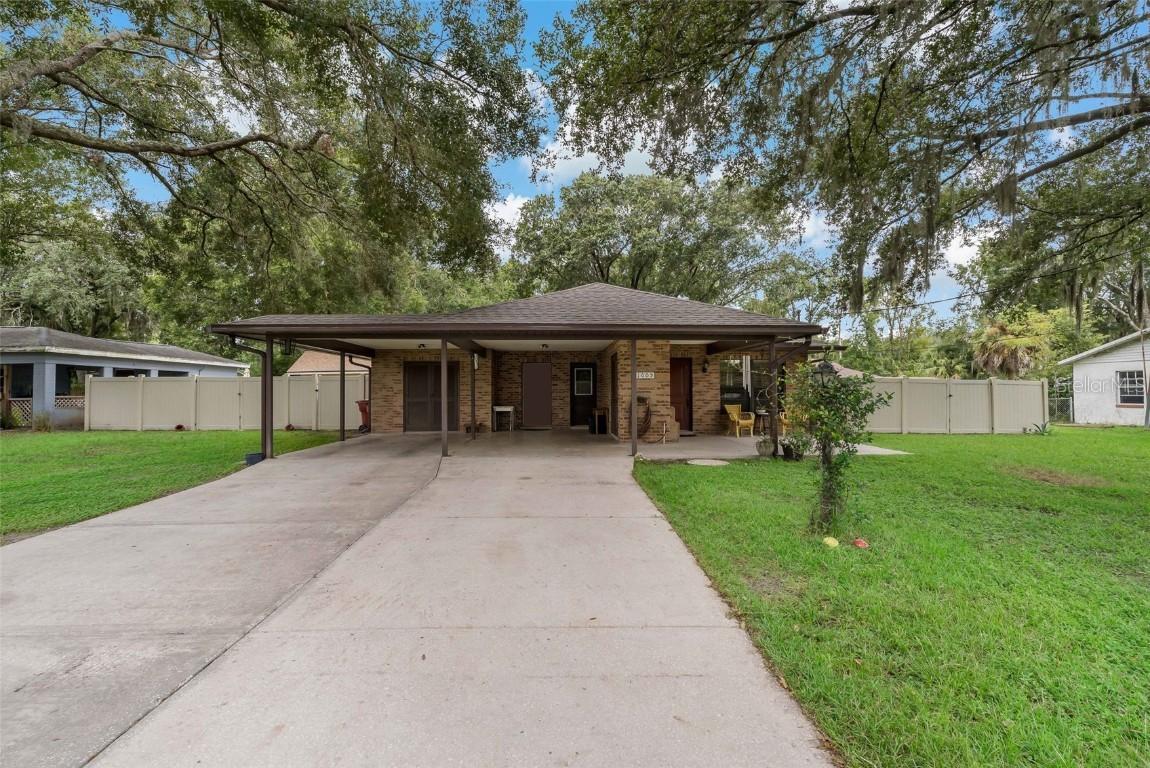 1005 N Vermont St., Plant City, FL 33563