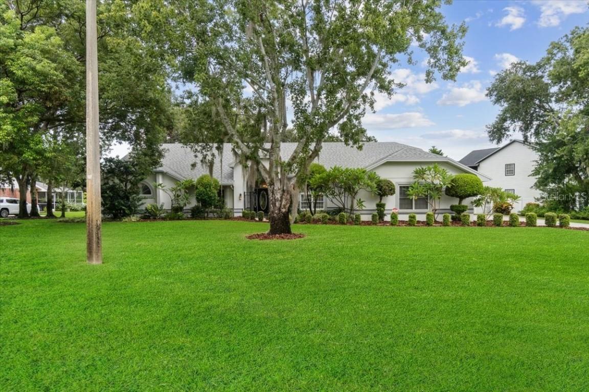 725 Heritage Dr., Winter Haven, FL 33881