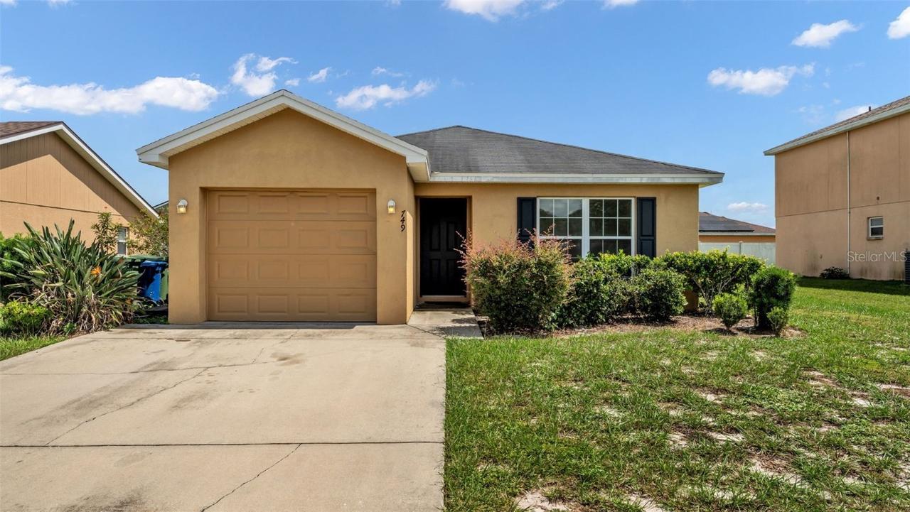 749 Overlook Grove Dr., Winter Haven, FL 33884