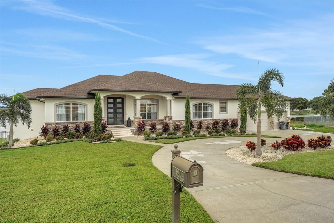 5911 Old Berkley Rd., Auburndale, FL 33823
