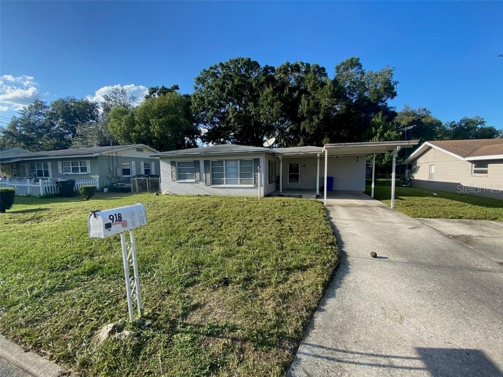 916 E Valencia St., Lakeland, FL 33805