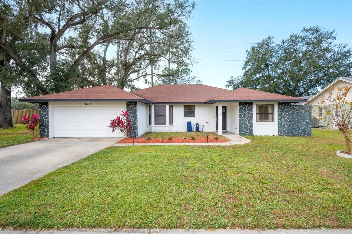 1413 Sandalwood Dr., Plant City, FL 33563