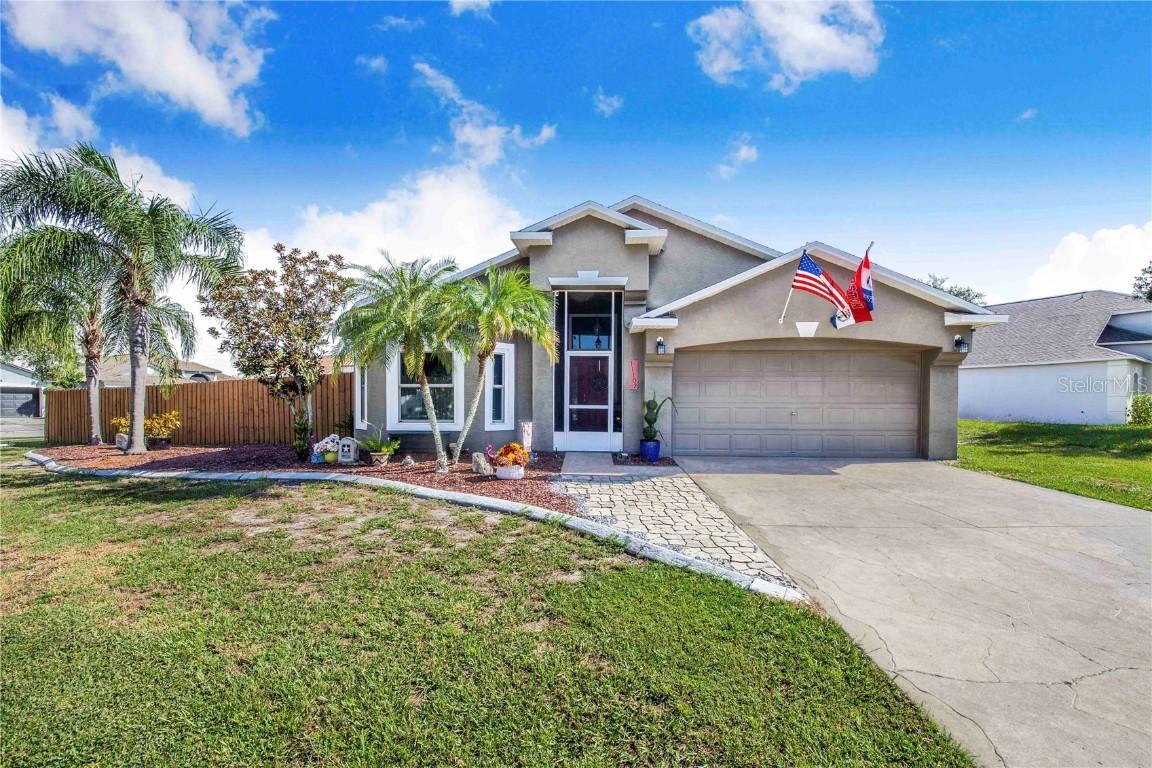 11102 Lake Lanier Dr., Riverview, FL 33569