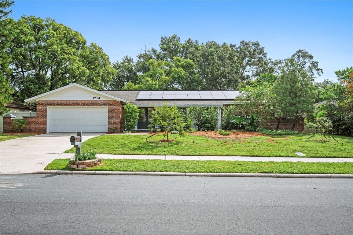 1714 Clarendon Ave., Lakeland, FL 33803