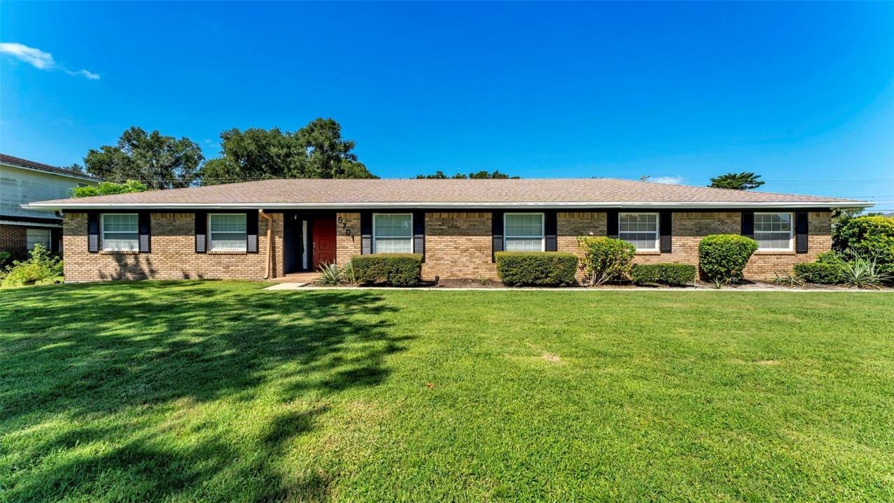 5701 Stratford Ln., Lakeland, FL 33813