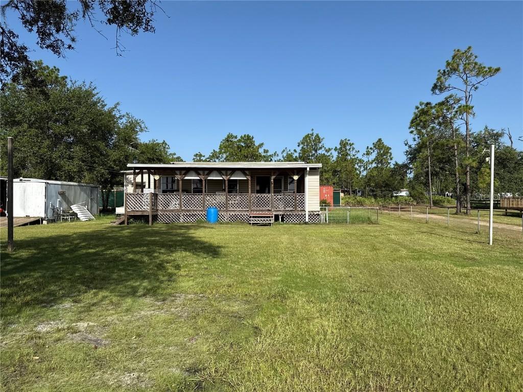 60 E St., Frostproof, FL 33843