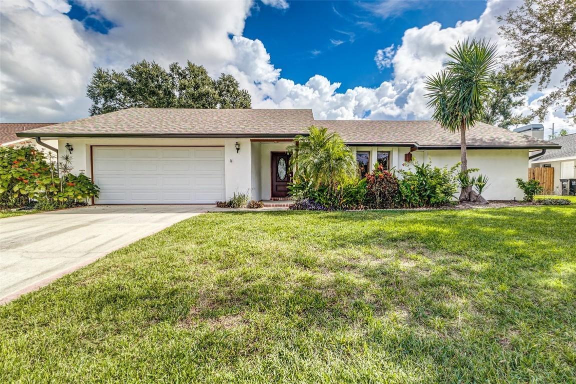 2020 Kapree Ct., Winter Haven, FL 33884