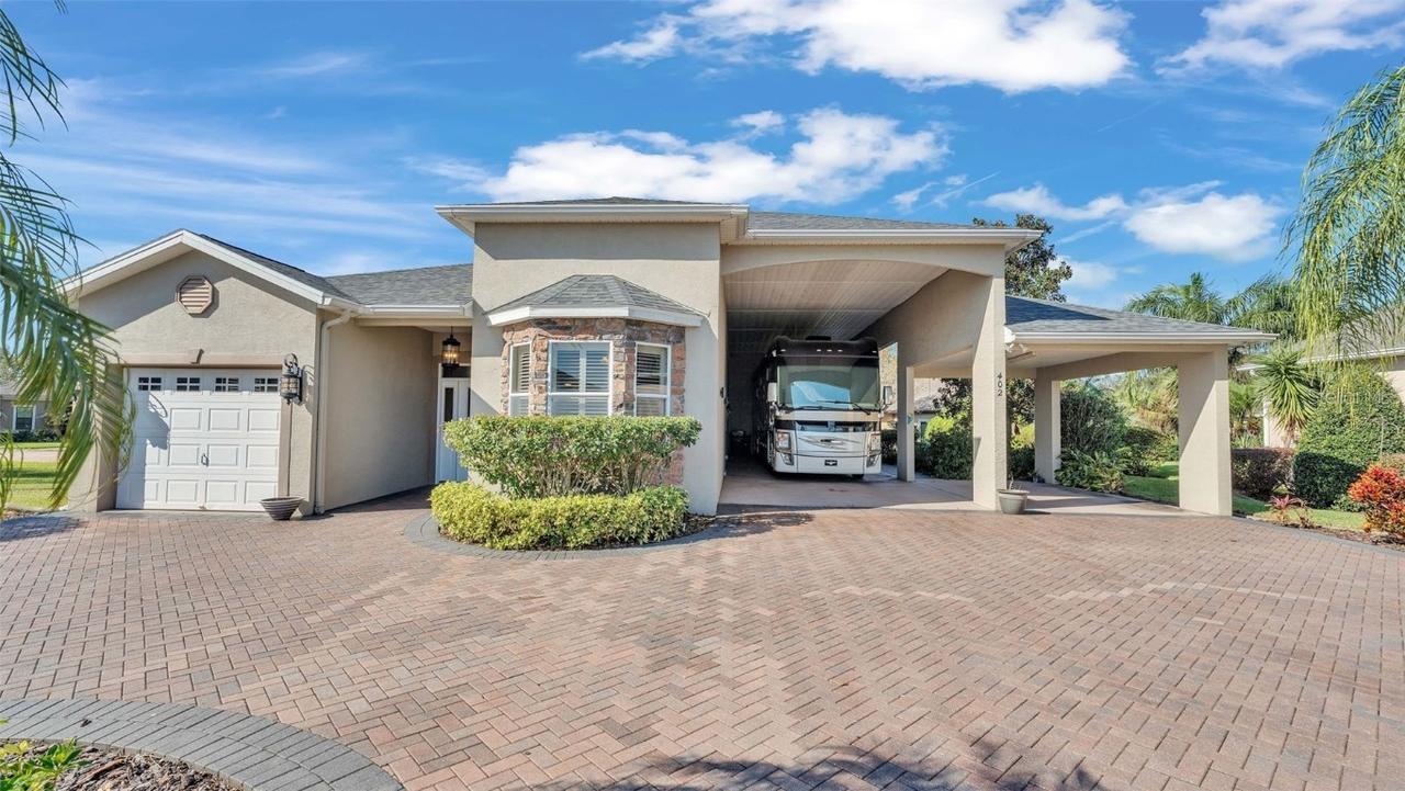 402 Cruisers Dr., Polk City, FL 33868