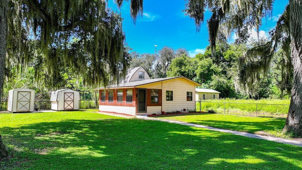 207 Chips Ln. #LT17, Lorida, FL 33857