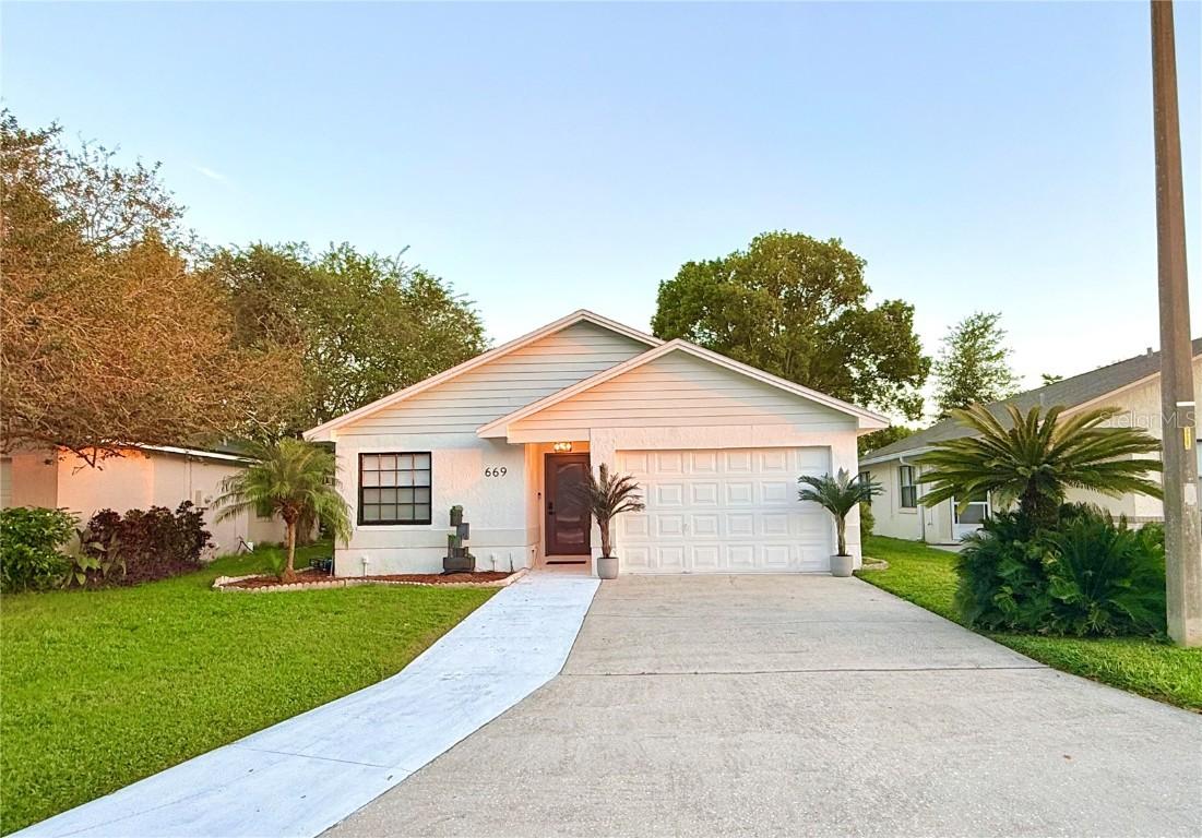 669 Eagle Run, Lakeland, FL 33809