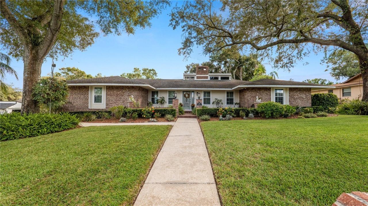 1129 Sugartree Ln., Lakeland, FL 33813