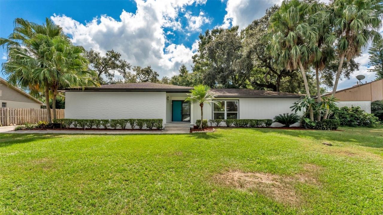 1307 Valley Hill Dr., Lakeland, FL 33813
