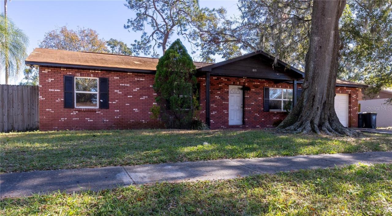 611 Limber Ln., Lakeland, FL 33810