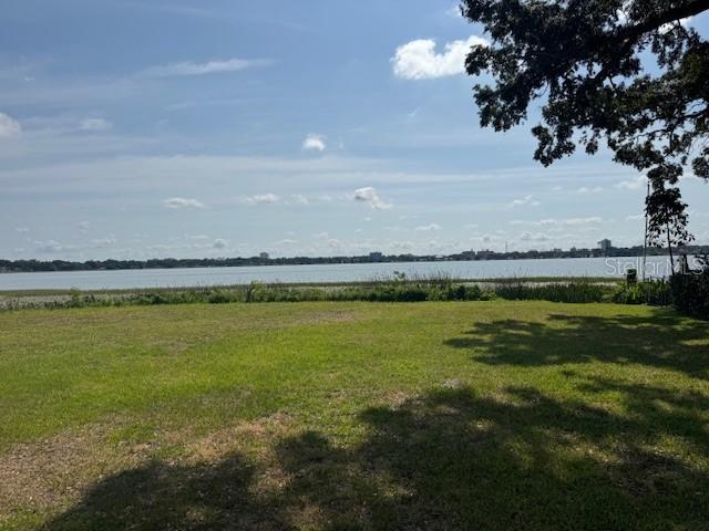 Lake Howard Dr., Winter Haven, FL 33880