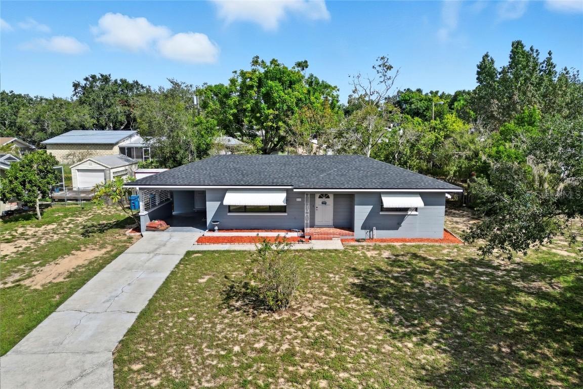 715 Wildabon Ave., Lake Wales, FL 33853