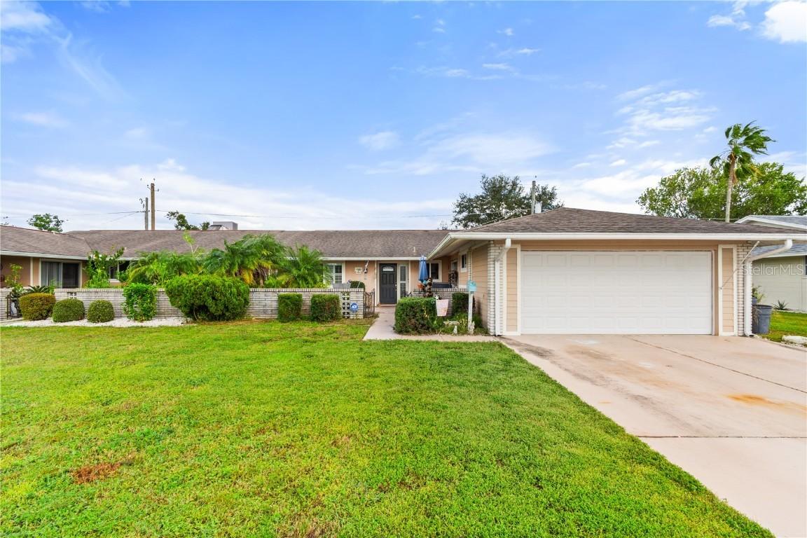 1503 N Pebble Beach Blvd., Sun City Center, FL 33573