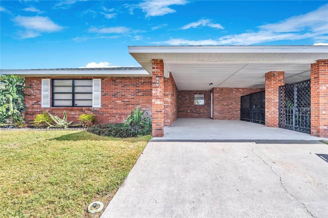 679 Lake Carolyn Cir., Lakeland, FL 33813