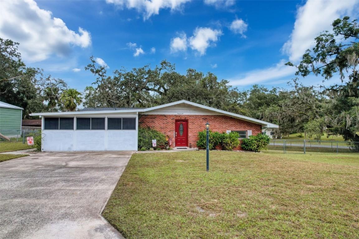 34739 Hibiscus Dr., Dade City, FL 33523