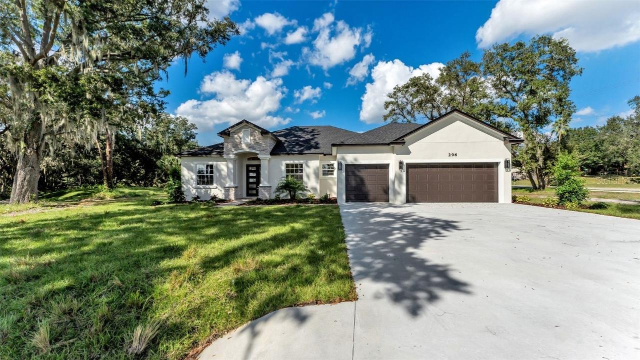 296 E Daughtery Rd Rd., Lakeland, FL 33809